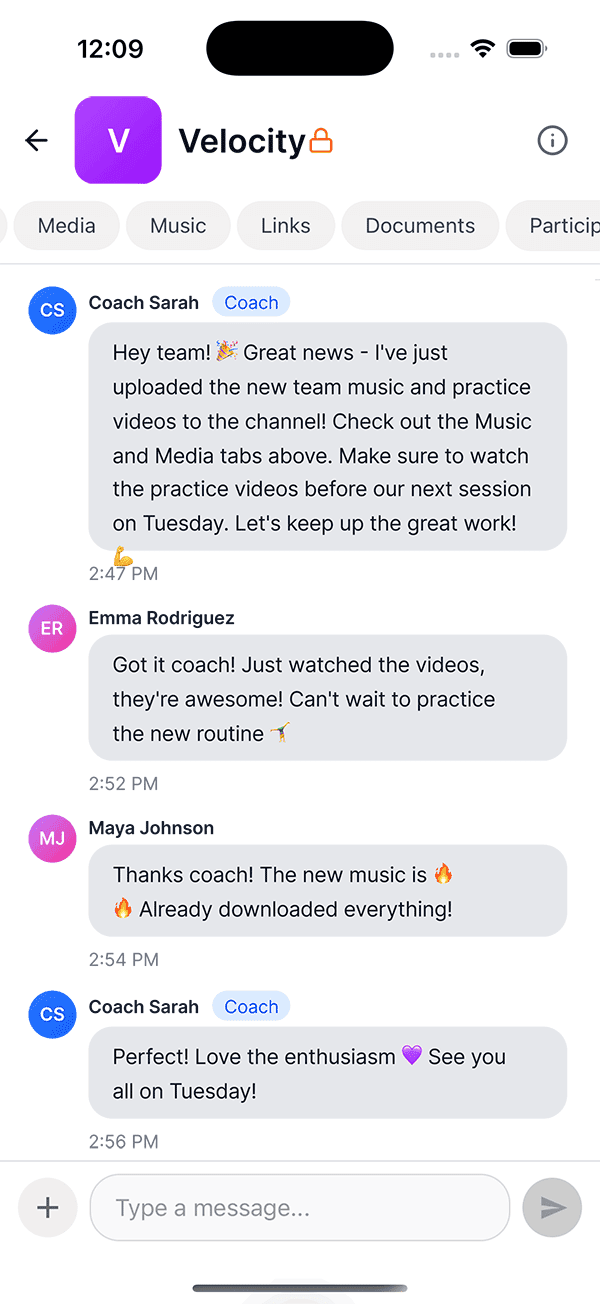 CheerVue mobile app - Team Chat